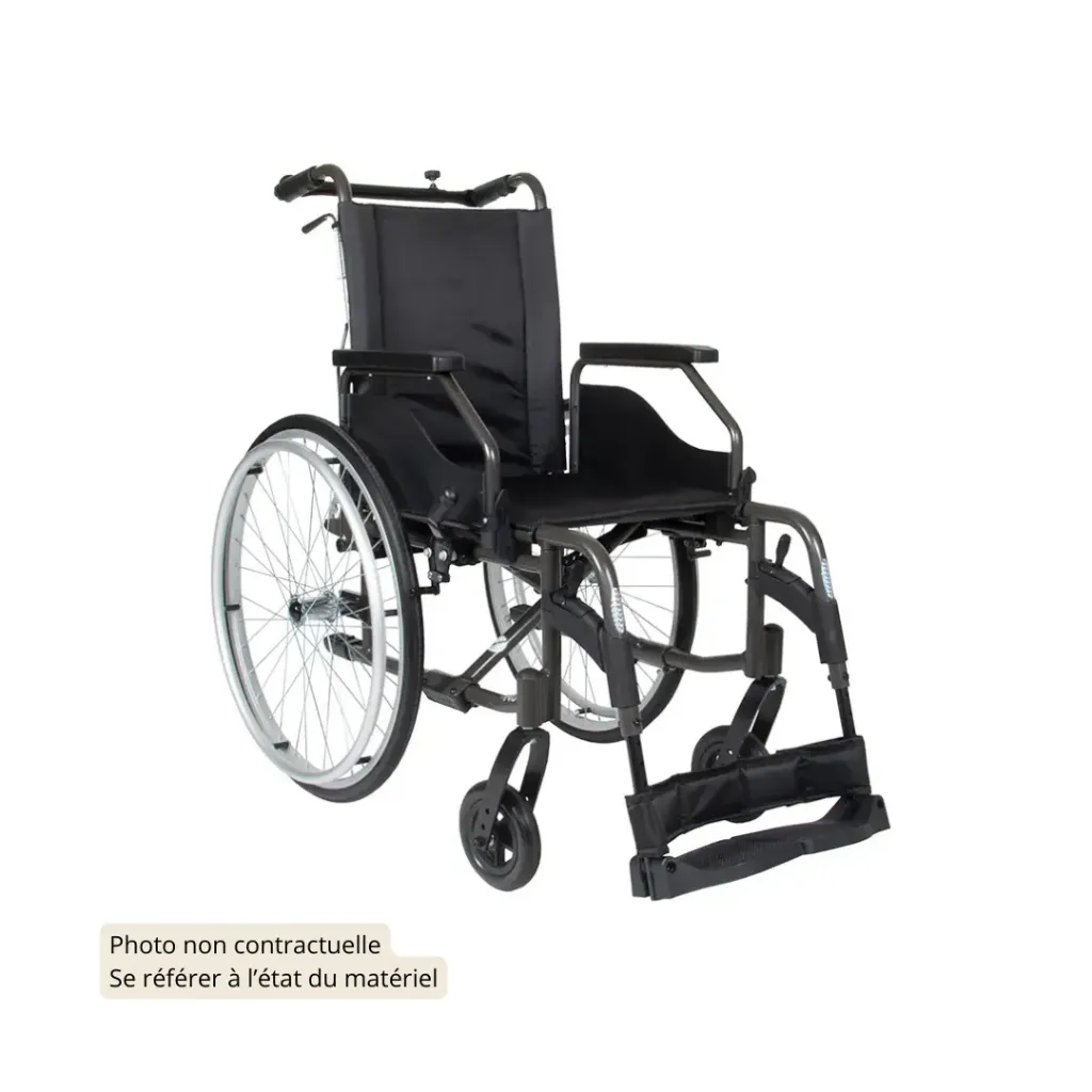 [NLI] Novo Light Fauteuil roulant manuel FRM (390, Dossier fixe, Très bon état)