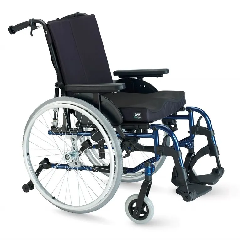 BREEZY STYLE X Fauteuil roulant manuel FMP (Gris, 380, 410, 385, Dossier fixe, 4" (10,16 cm), Très bon état)
